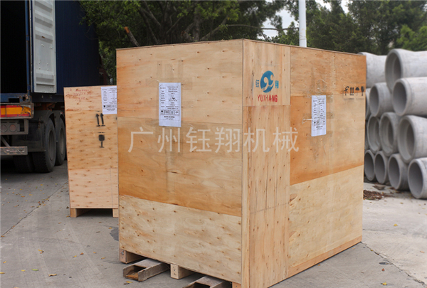 南京某大学定制的实验室高剪切乳化机装柜，即将出发【钰翔】